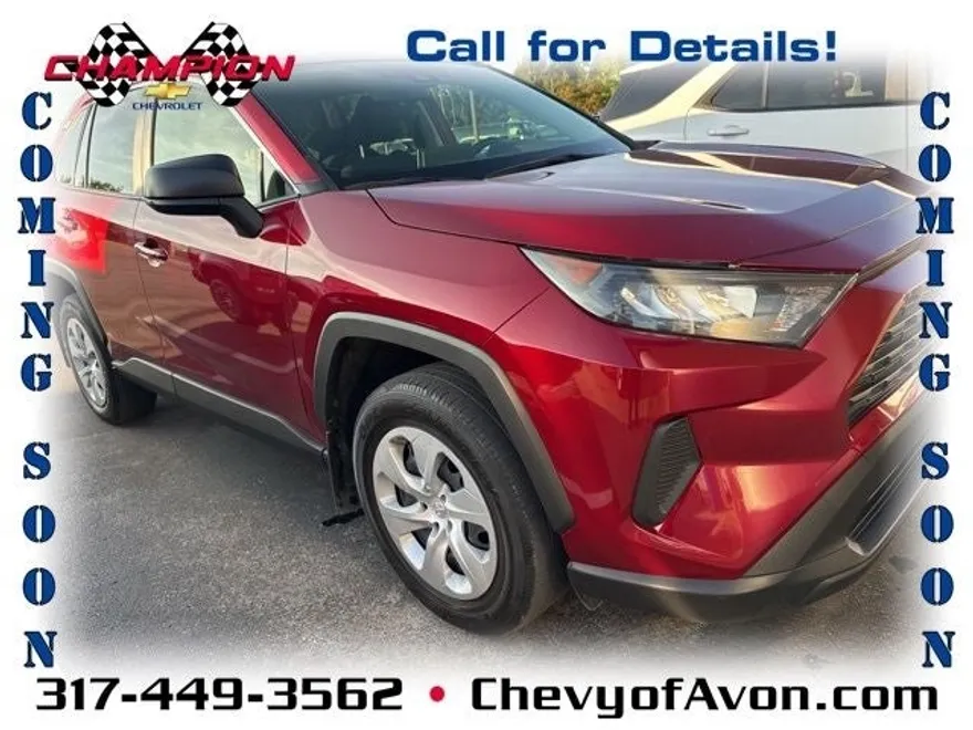 2019 Toyota RAV4 LE photo 1