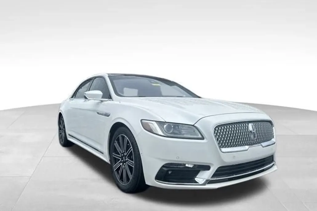 2018 Lincoln Continental Reserve photo 1