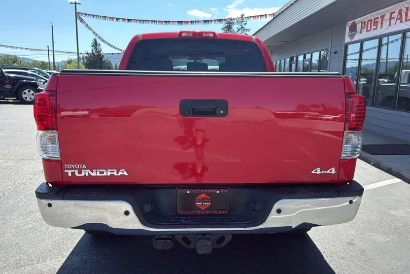 2013 Toyota Tundra CrewMax photo 1