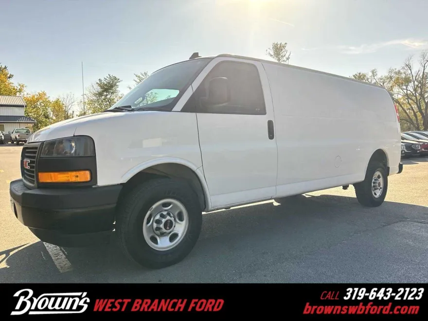 2023 Gmc Savana photo 1