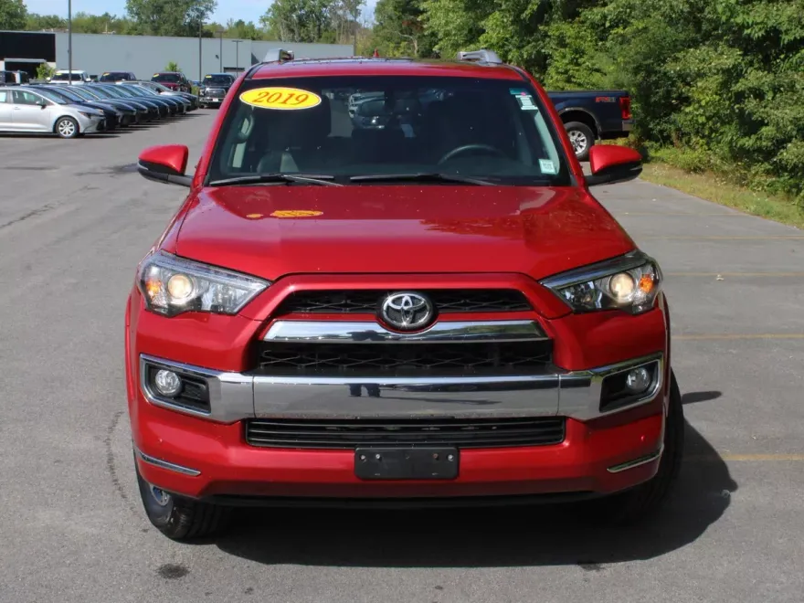 2019 Toyota 4Runner Limited photo 1