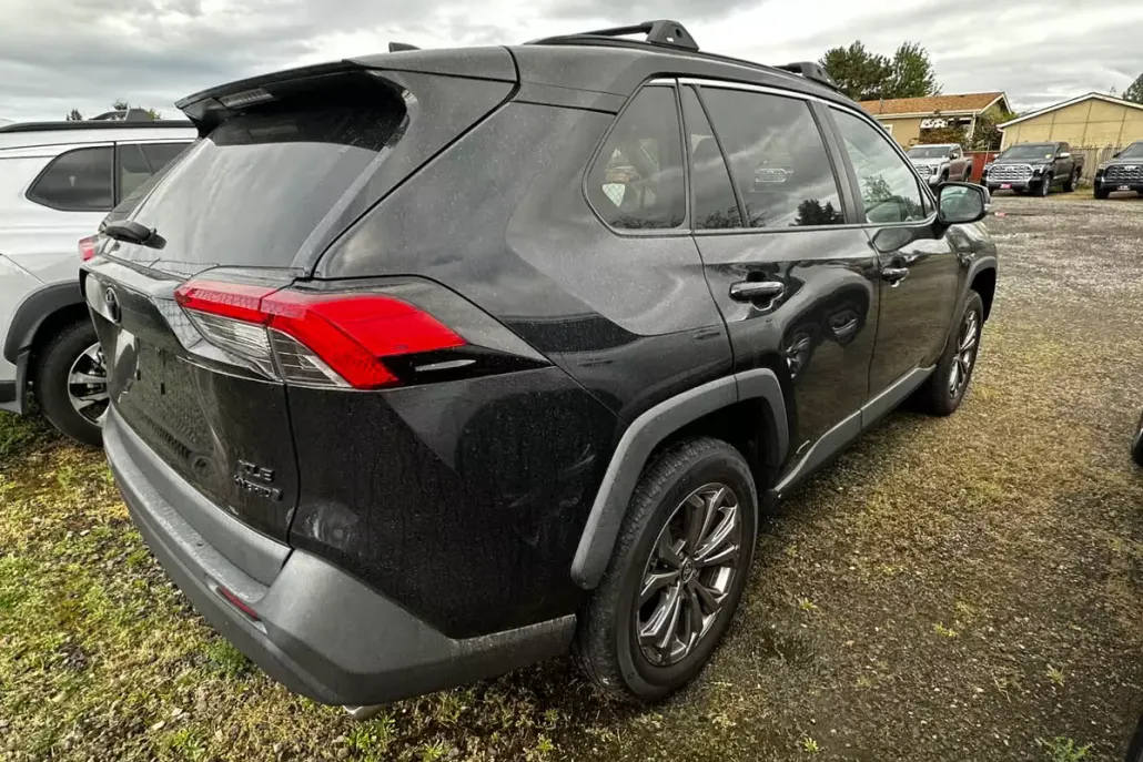 2022 Toyota RAV4 Hybrid XLE Premium photo 1