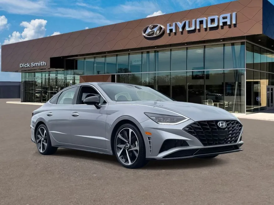 2023 Hyundai Sonata SEL Plus photo 1