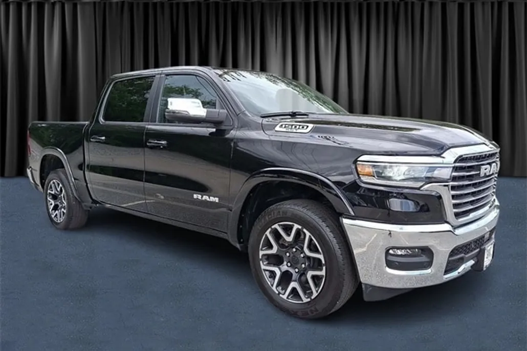 2025 Ram 1500 Laramie photo 1