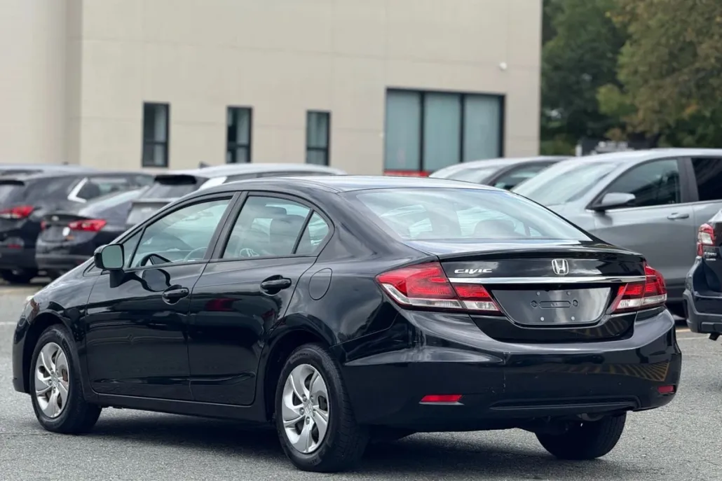 2015 Honda Civic LX photo 1
