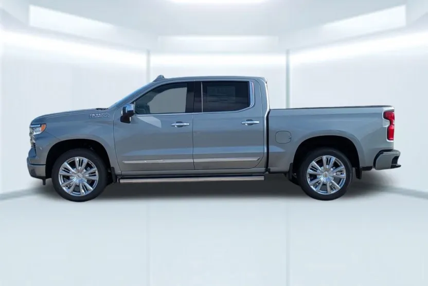 2025 Chevrolet Silverado 1500 High Country photo 1