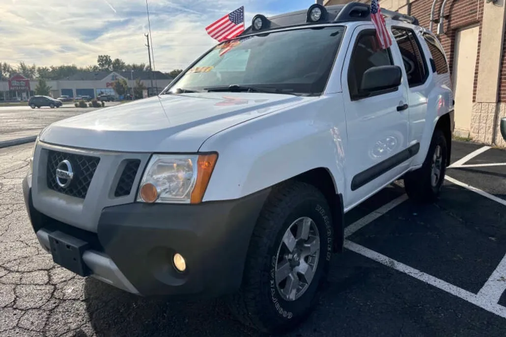 2012 Nissan Xterra PRO-4X photo 1