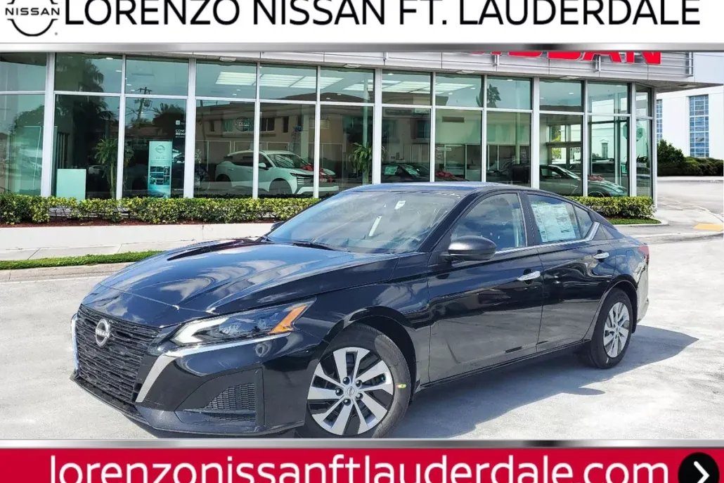2025 Nissan Altima S photo 1