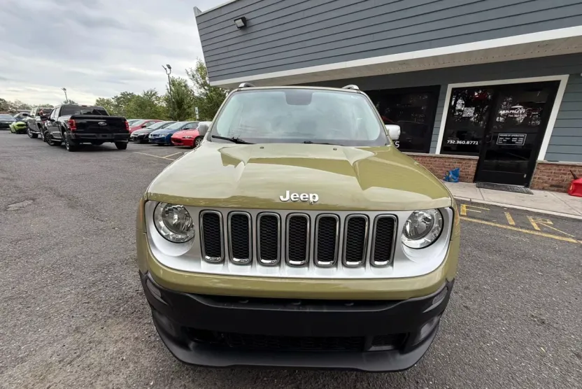 2015 Jeep Renegade Limited Sport photo 1