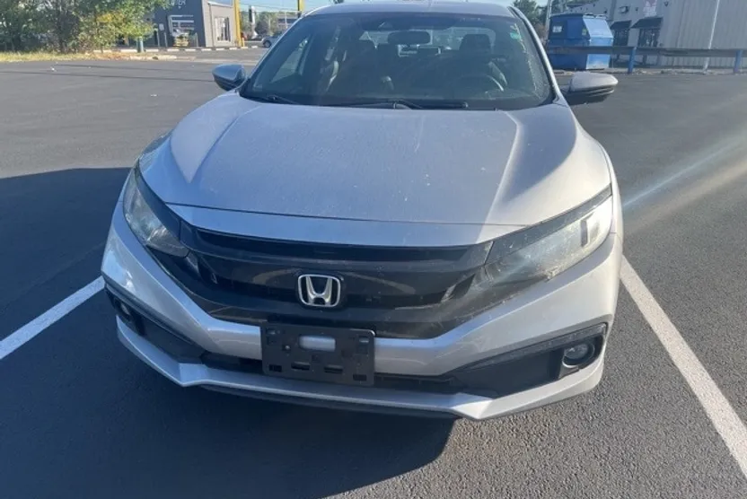 2019 Honda Civic Sport photo 1