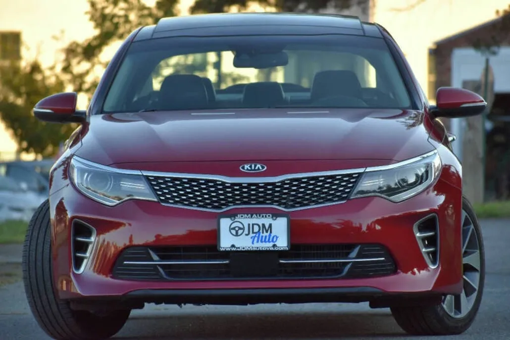 2016 Kia Optima SX Turbo photo 1