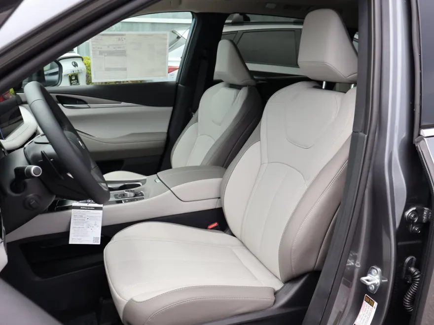 2026 Infiniti QX60 Luxe photo 1