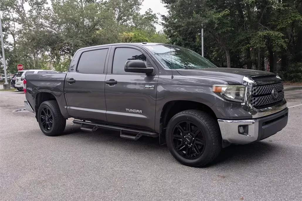 2019 Toyota Tundra SR5 CrewMax photo 1