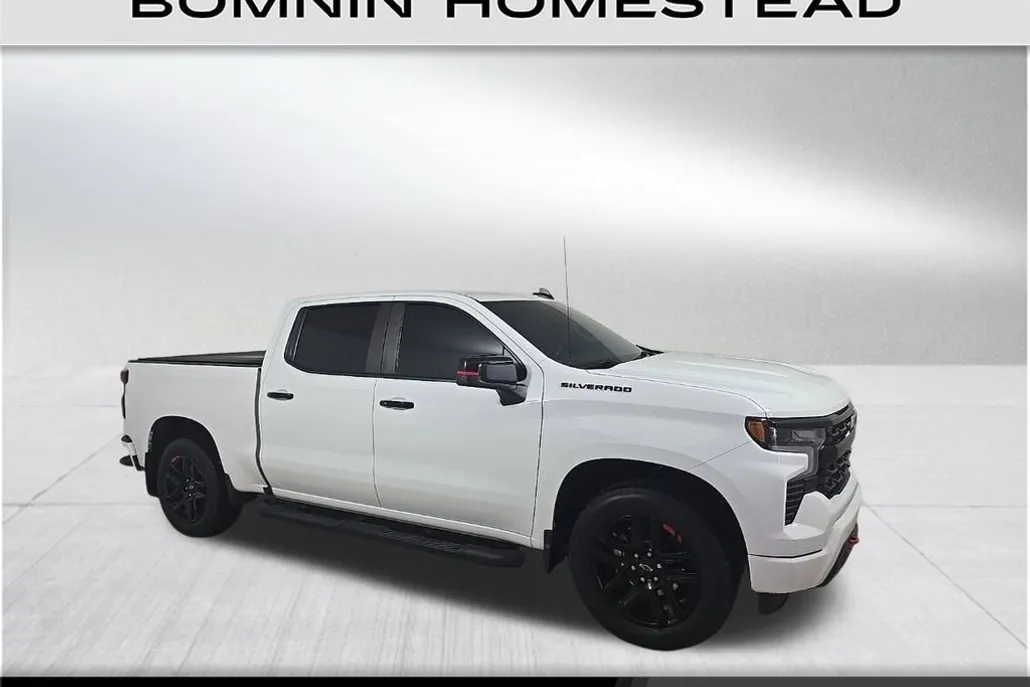 2023 Chevrolet Silverado 1500 RST photo 1