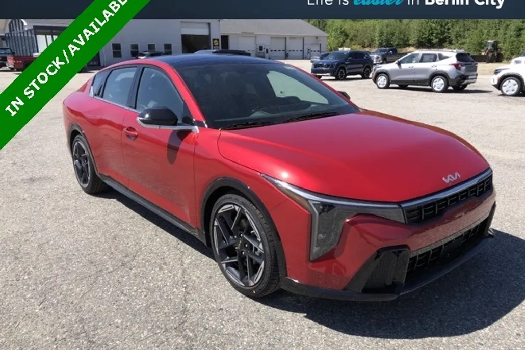 2025 Kia K4 GT-Line photo 1
