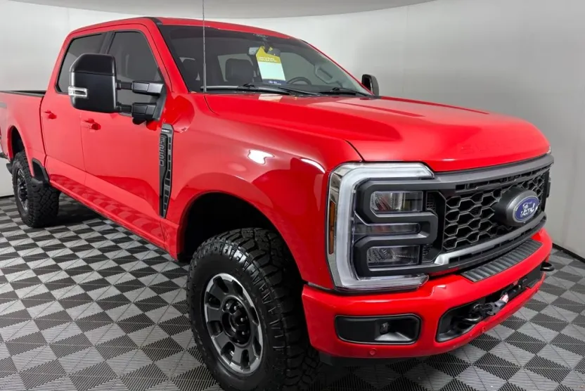 2024 Ford F-250 Lariat photo 1