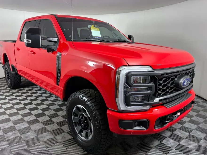 2024 Ford F-250 Lariat photo 1