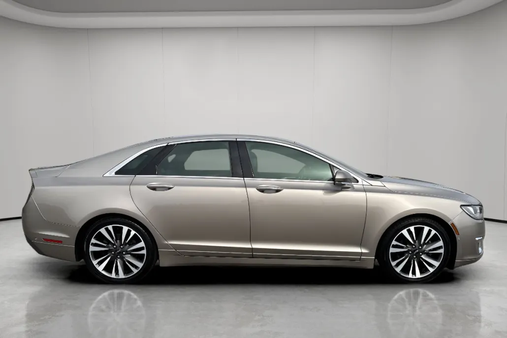 2019 Lincoln MKZ Reserve photo 1