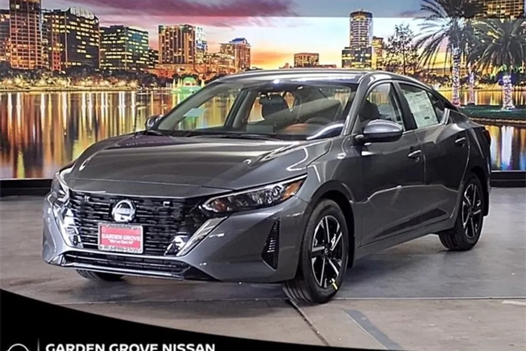 2025 Nissan Sentra SV photo 1