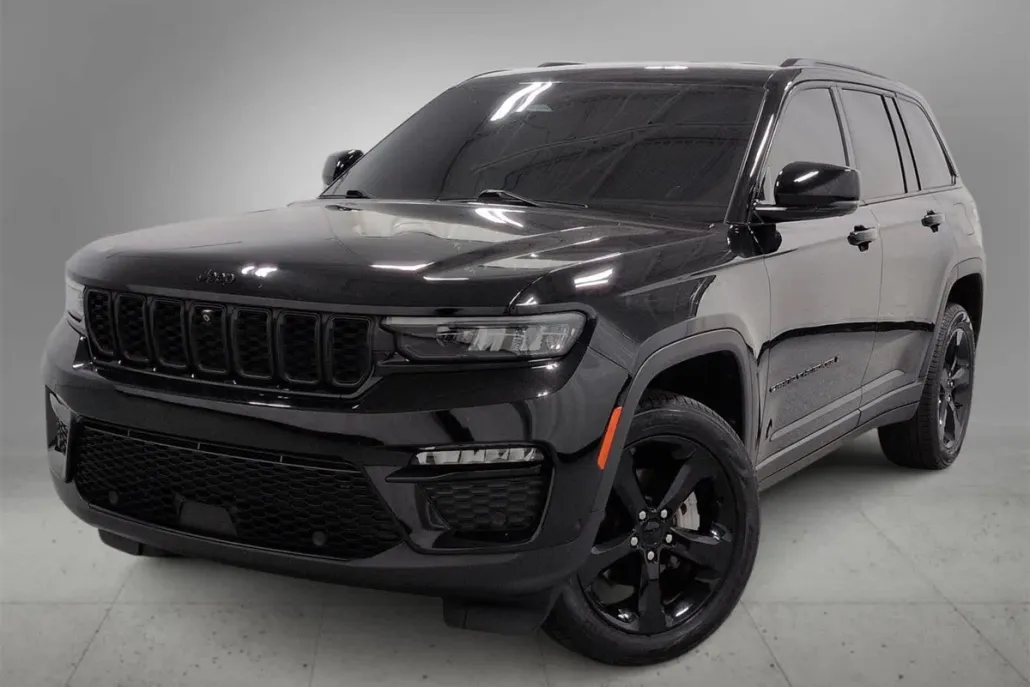 2023 Jeep Grand Cherokee Limited photo 1