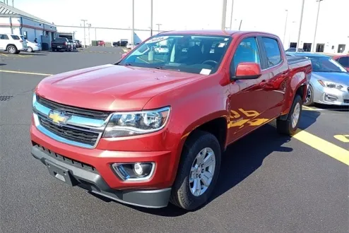 2016 Chevrolet Colorado LT photo 3