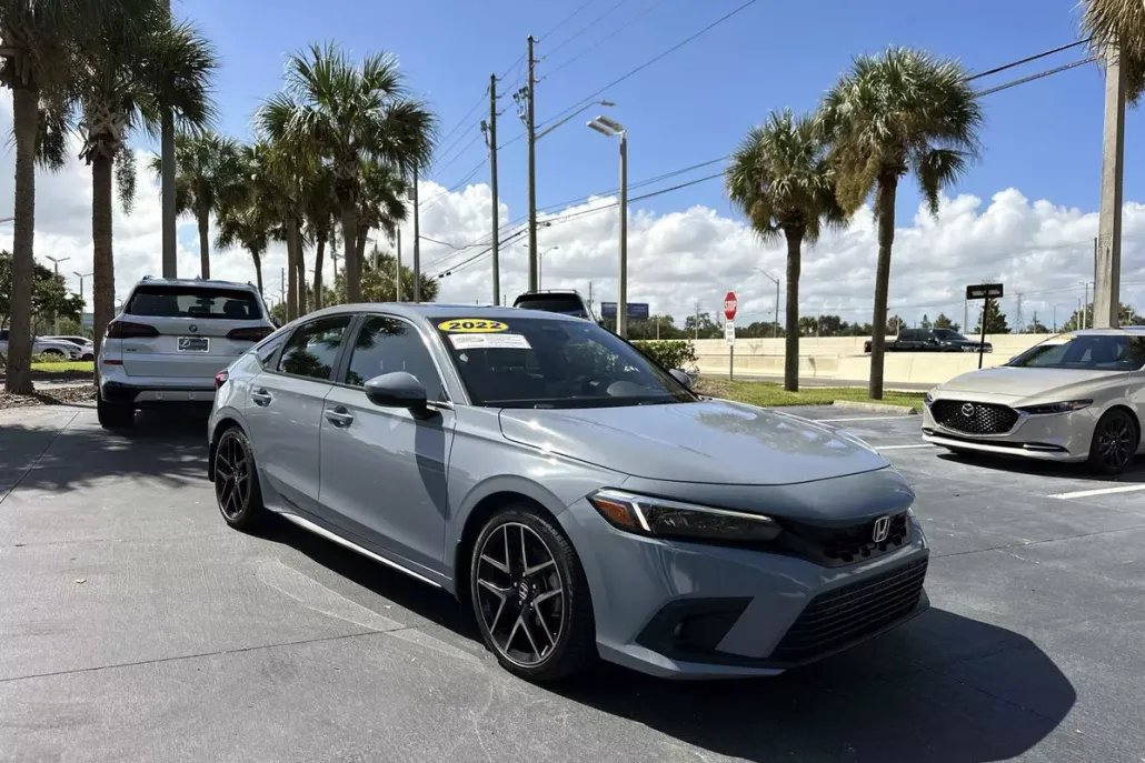 2022 Honda Civic Sport Touring Hatchback photo 1