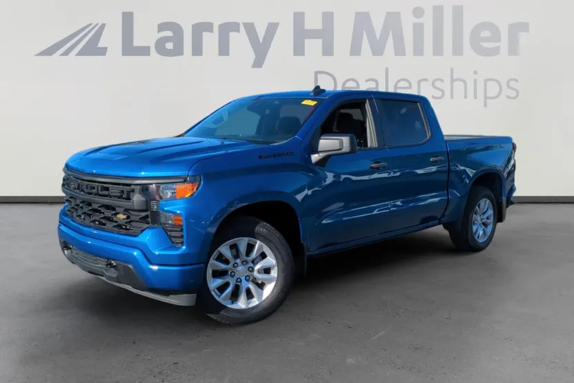 2022 Chevrolet Silverado 1500 Custom photo 1