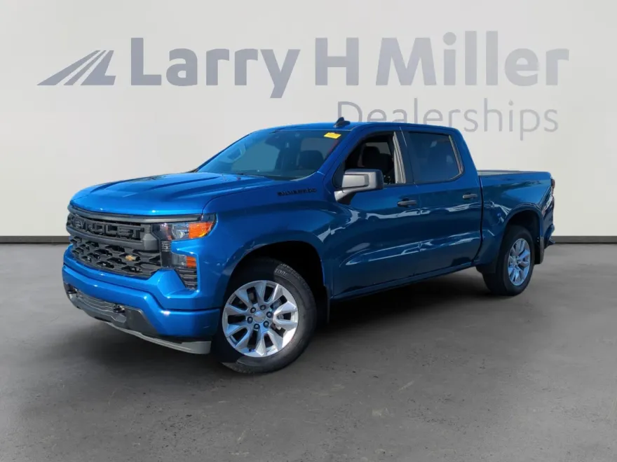 2022 Chevrolet Silverado 1500 Custom photo 1