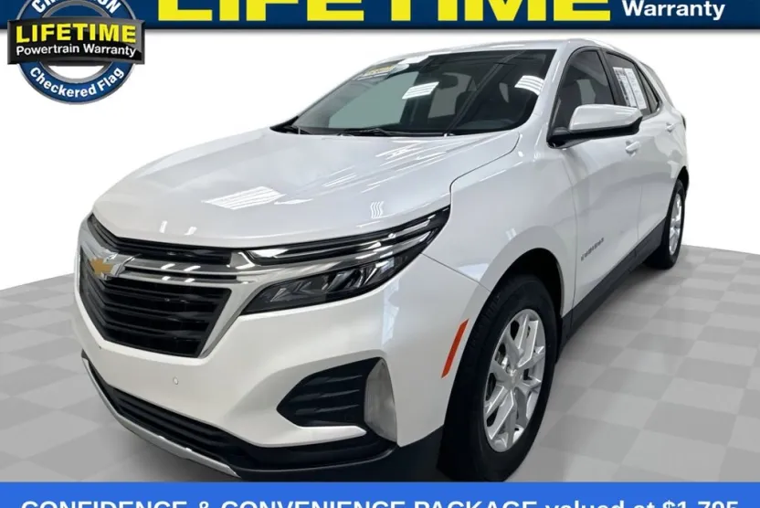 2022 Chevrolet Equinox LT photo 1
