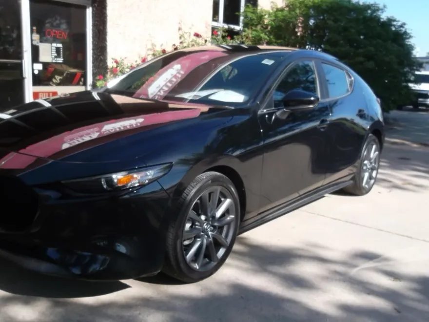 2020 Mazda Mazda3 Hatchback Preferred photo 1