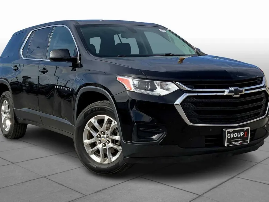 2020 Chevrolet Traverse LS photo 1