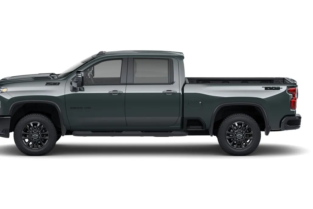 2025 Chevrolet Silverado 2500HD LT photo 1