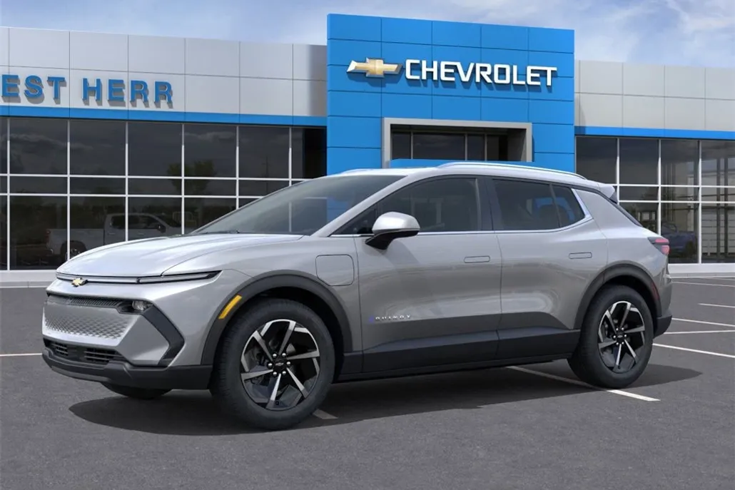 2026 Chevrolet Equinox LT photo 1