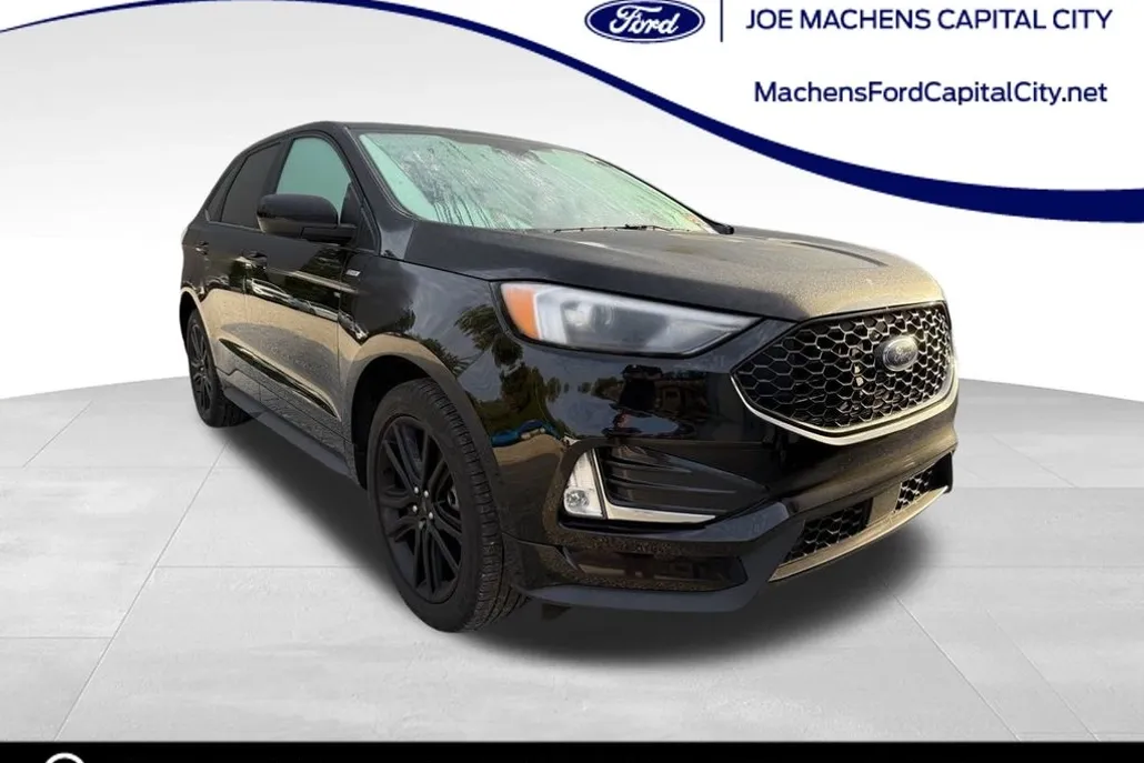 2022 Ford Edge ST photo 1
