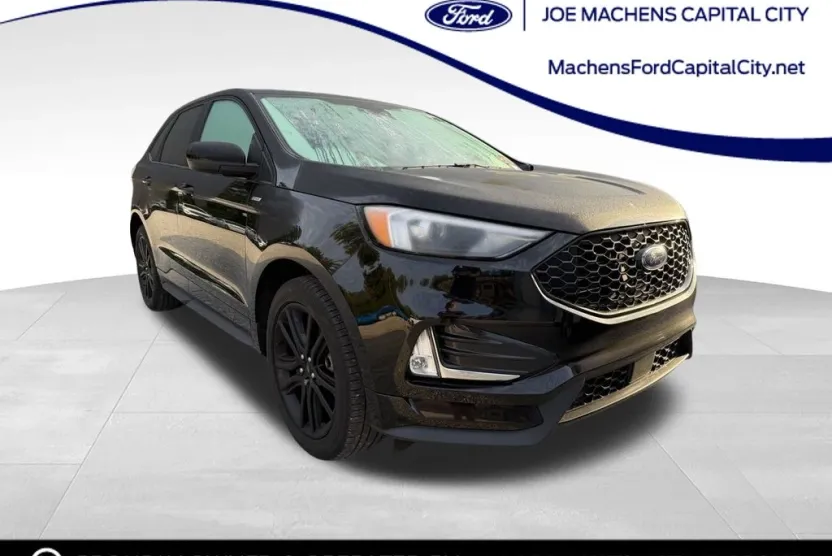 2022 Ford Edge ST photo 1