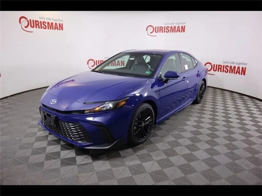 2026 Toyota Camry SE photo 1