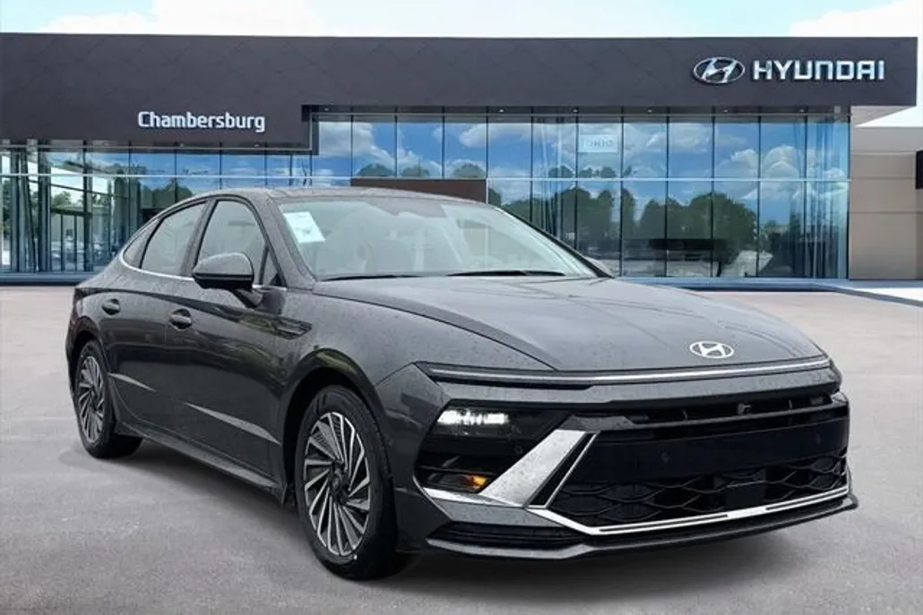2025 Hyundai Sonata Hybrid Limited photo 1