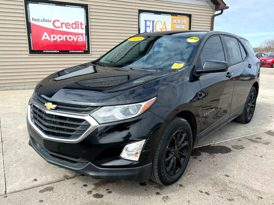 2019 Chevrolet Equinox LS photo 1
