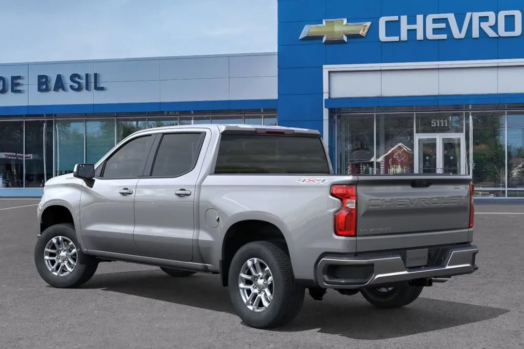 2026 Chevrolet Silverado 1500 LT photo 1