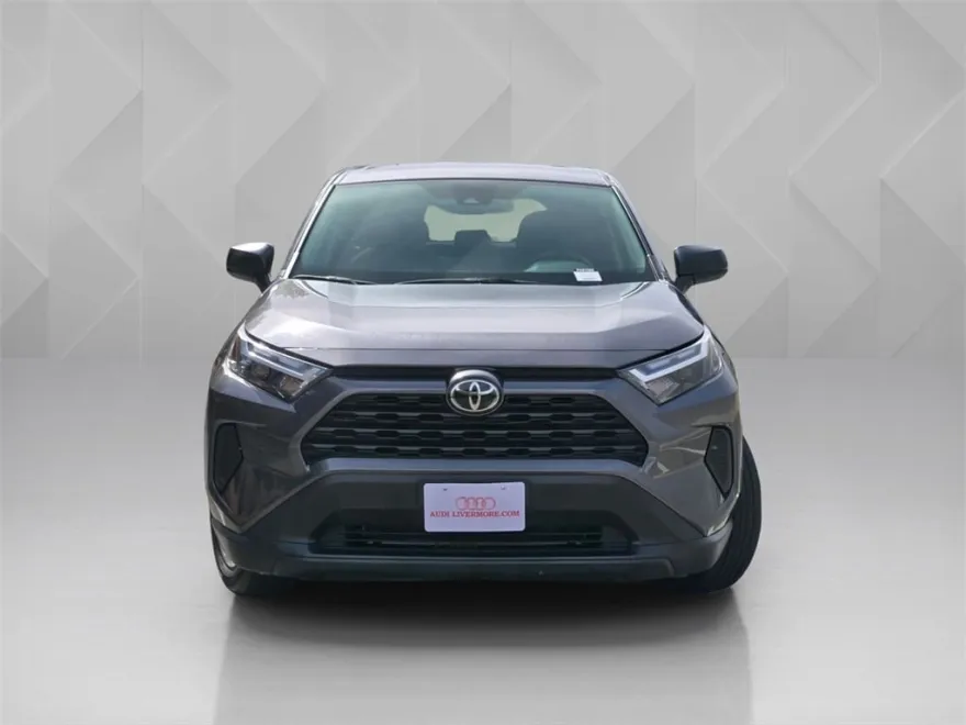 2024 Toyota RAV4 LE photo 1