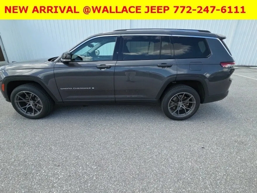 2022 Jeep Grand Cherokee Limited photo 1