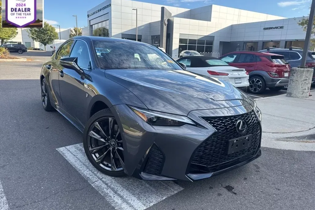 2023 Lexus IS 350 F SPORT photo 1