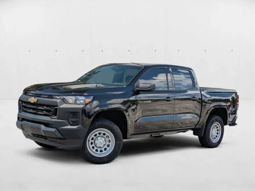 2026 Chevrolet Colorado Work Truck photo 1