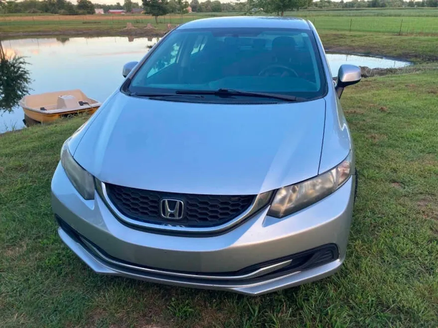 2013 Honda Civic LX photo 1