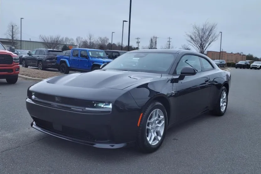 2025 Dodge Charger R/T photo 1