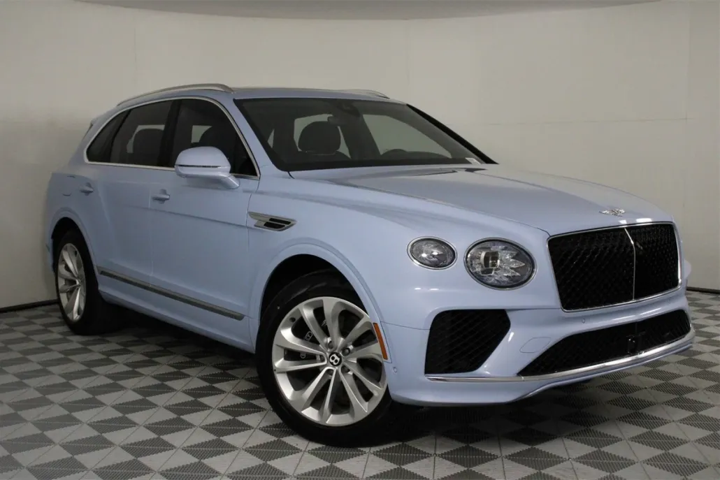 2025 Bentley Bentayga V8 photo 1
