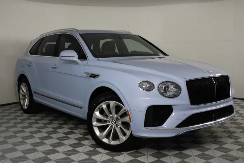 2025 Bentley Bentayga V8 photo 1