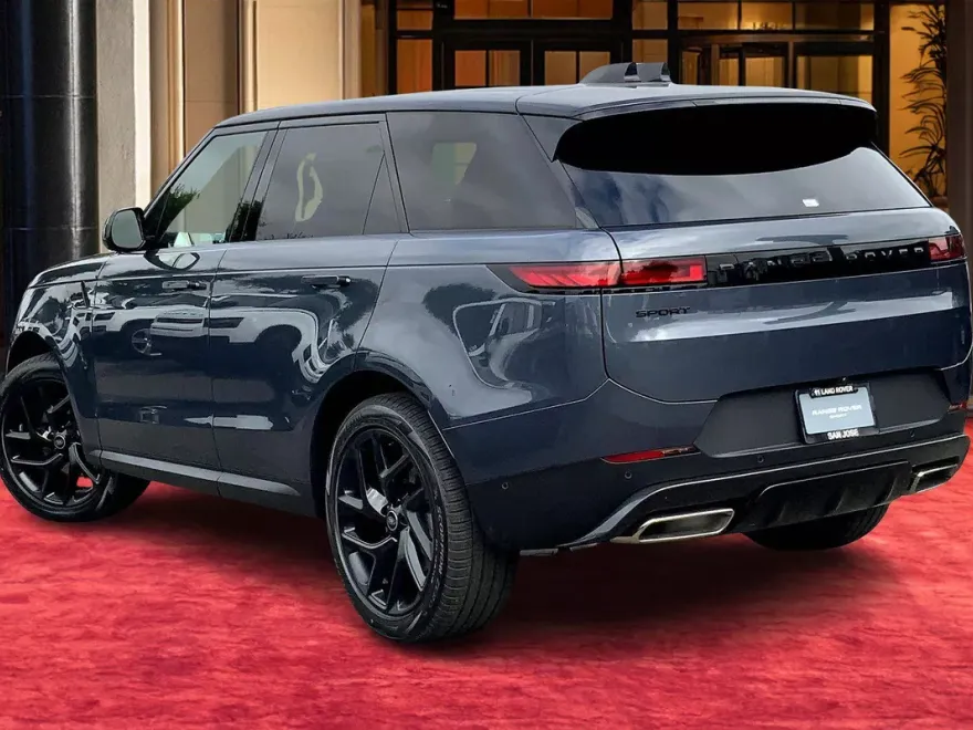 2025 Land Rover Range Rover Sport P360 SE photo 1