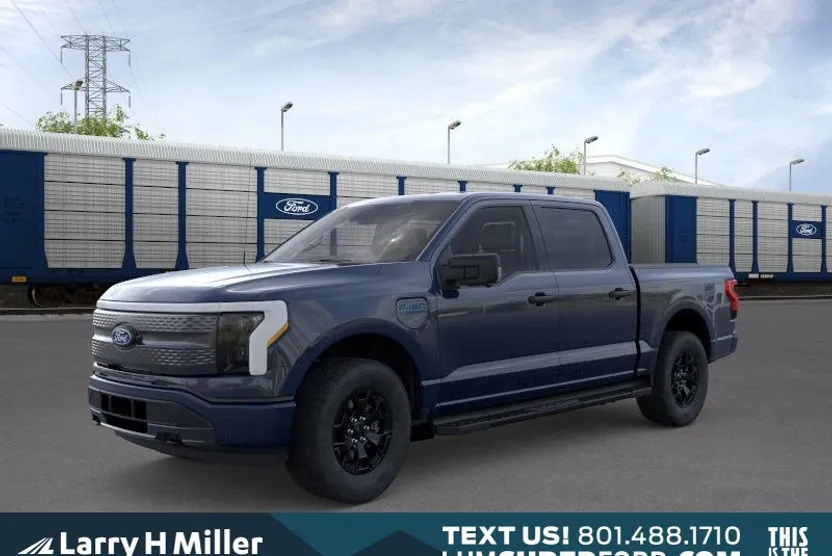 2025 Ford F-150 Lightning XLT photo 1