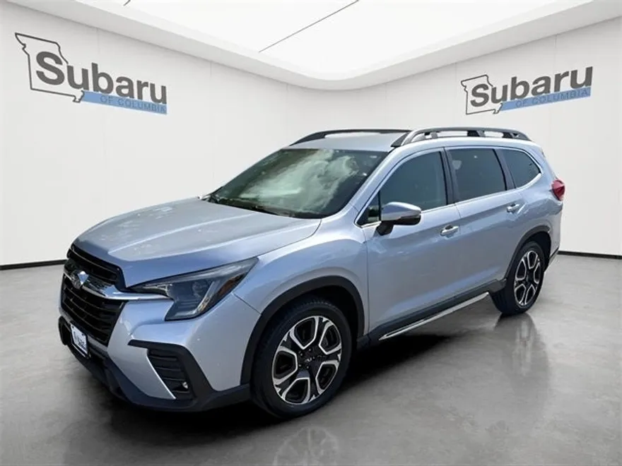 2023 Subaru Ascent Limited photo 1